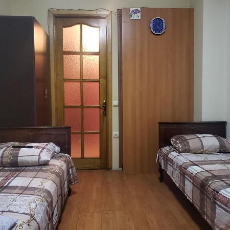 Intercity Hostel 巴统 外观 照片