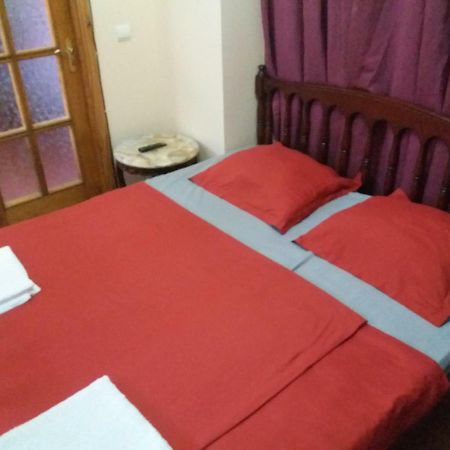 Intercity Hostel 巴统 外观 照片