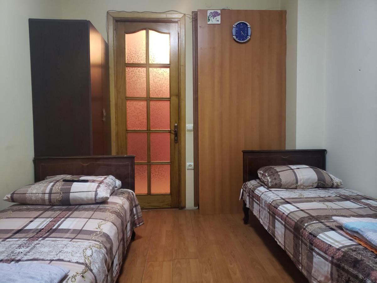 Intercity Hostel 巴统 外观 照片