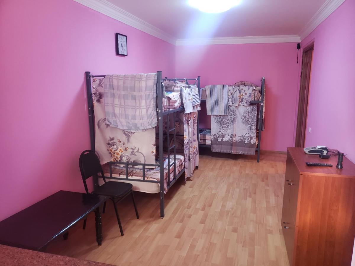Intercity Hostel 巴统 外观 照片