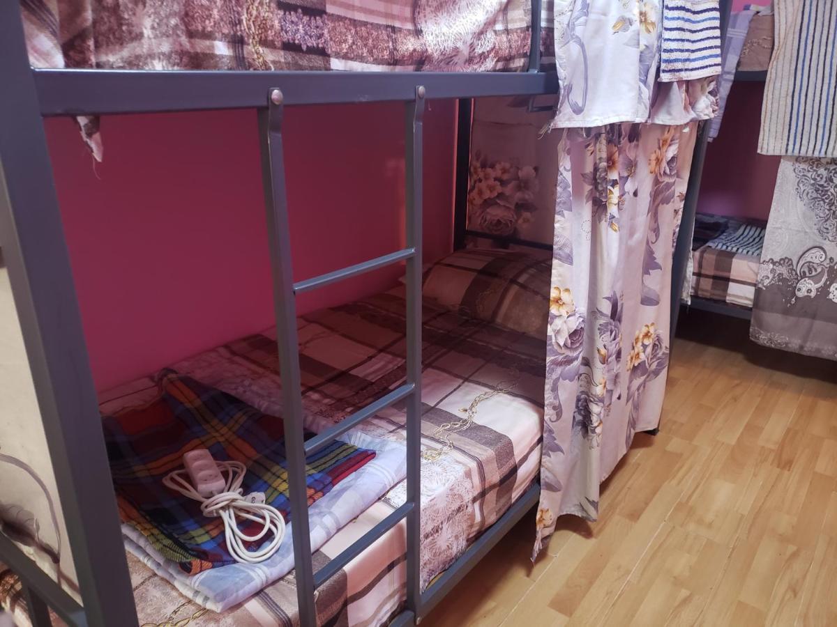 Intercity Hostel 巴统 外观 照片