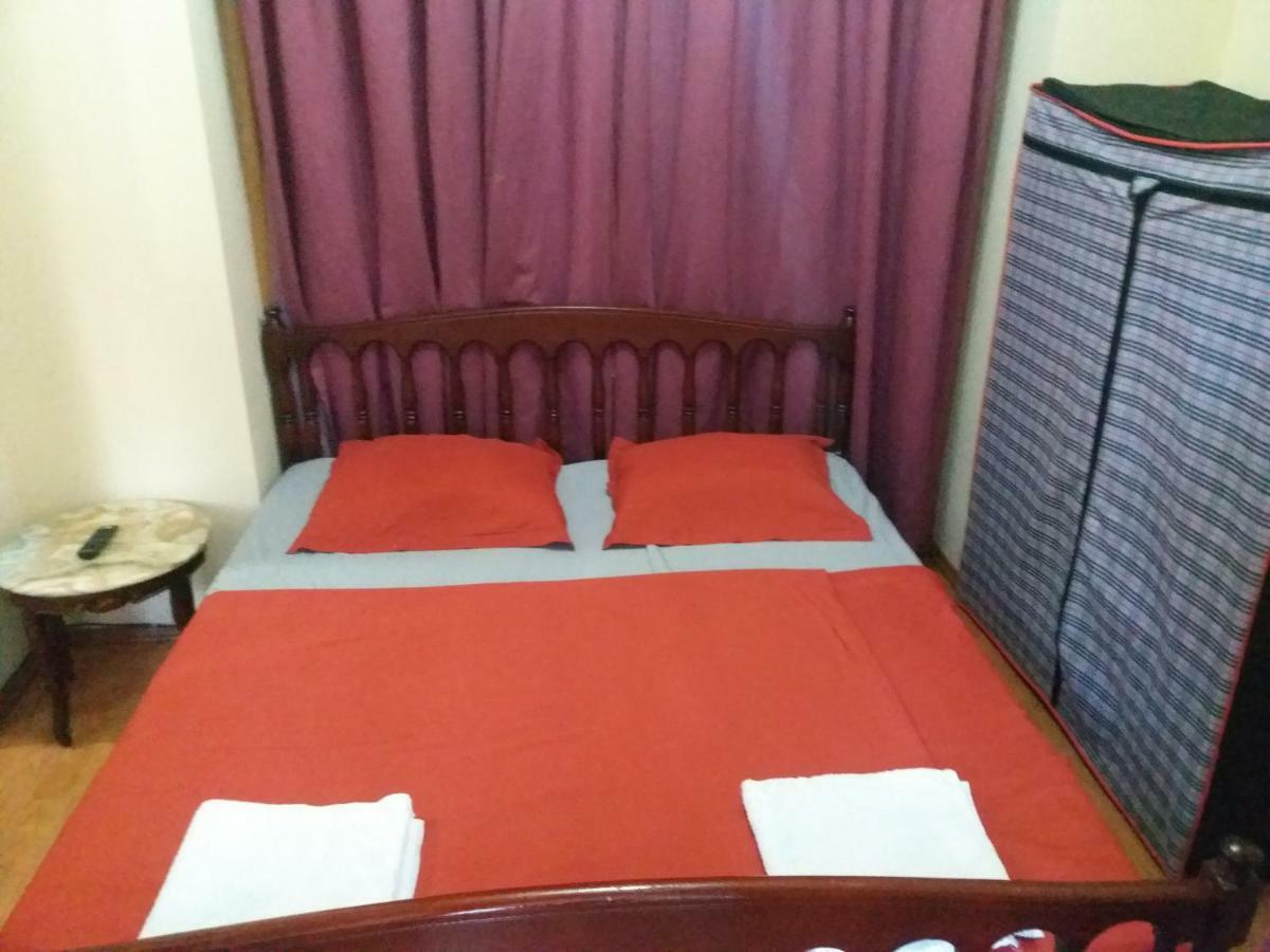 Intercity Hostel 巴统 外观 照片
