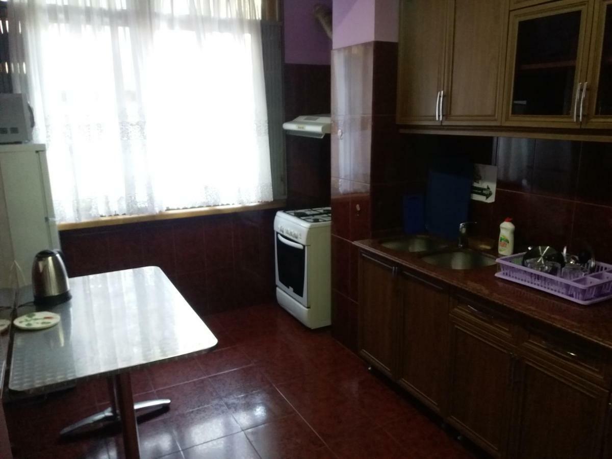 Intercity Hostel 巴统 外观 照片